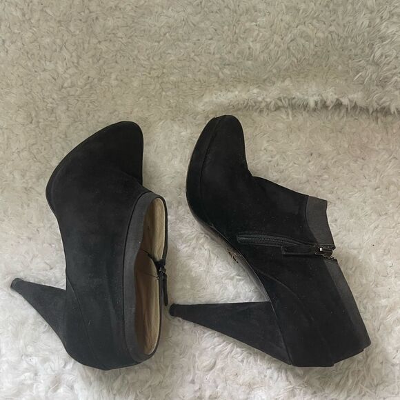 Prada Black suede platform heels ankle boots with side zipper EUR SZ42 - Picture 5 of 13